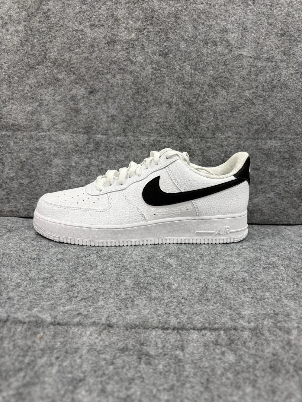 Men's 13 Air Force 1 '07 White/ Black